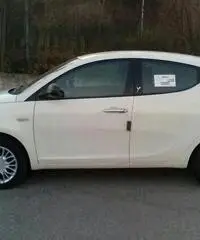 LANCIA Ypsilon 1.2 69 CV 5 porte Silver LANCIA Ypsilon 1.2 69 CV 5 porte Silver