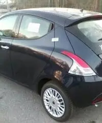LANCIA Ypsilon 1.2 69 CV 5 porte Silver