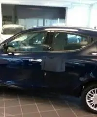 LANCIA Ypsilon 1.2 69 CV 5 porte Silver LANCIA Ypsilon 1.2 69 CV 5 porte Silver
