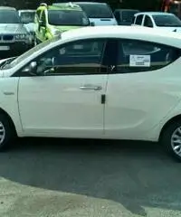 LANCIA Ypsilon 1.2 69 CV 5 porte Silver LANCIA Ypsilon 1.2 69 CV 5 porte Silver