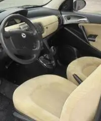 Lancia Ypsilon 1.3 Multijet 16V Oro Lancia Ypsilon 1.3 Multijet 16V Oro