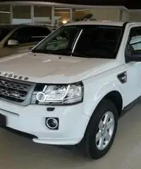 LAND ROVER Freelander 2.2 TD4 SE