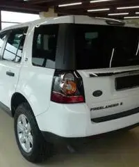 LAND ROVER Freelander 2.2 TD4 SE