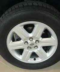 LAND ROVER Freelander 2.2 TD4 SE