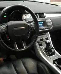 LAND ROVER Range Rover Evoque 2.2 TD4 5p. Pure