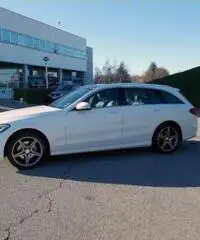 MERCEDES-BENZ C 220 C 220 CDI SW  PREMIUM AMG FULL FULL OPTIONAL MERCEDES-BENZ C 220 C 220 CDI SW  PREMIUM AMG FULL FULL OPTIONAL