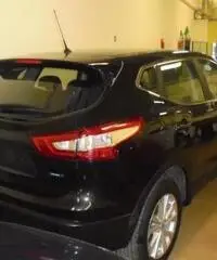 Nissan Qashqai 1.5 dCi DPF Acenta+sensori ant e post PERFETTA! Nissan Qashqai 1.5 dCi DPF Acenta+sensori ant e post PERFETTA!