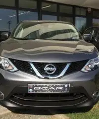 NISSAN Qashqai 1.6 dCi 2WD Connecta + Acenta + X-Tronic CVT +NAVI NISSAN Qashqai 1.6 dCi 2WD Connecta + Acenta + X-Tronic CVT +NAVI