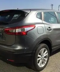 NISSAN Qashqai 1.6 dCi 2WD Connecta + Acenta + X-Tronic CVT +NAVI NISSAN Qashqai 1.6 dCi 2WD Connecta + Acenta + X-Tronic CVT +NAVI