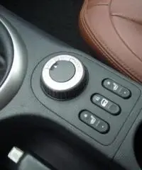 NISSAN Qashqai 2.0 dCi DPF 4WD Tekna