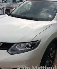 NISSAN X-Trail 1.6 dCi 2WD X-Tronic Tekna NISSAN X-Trail 1.6 dCi 2WD X-Tronic Tekna