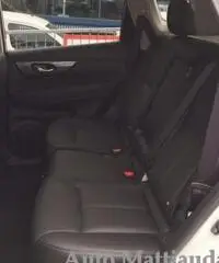 NISSAN X-Trail 1.6 dCi 2WD X-Tronic Tekna NISSAN X-Trail 1.6 dCi 2WD X-Tronic Tekna