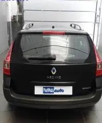 RENAULT Megane GRANTOUR LUXE 2.0i CV135-No garanzia!! RENAULT Megane GRANTOUR LUXE 2.0i CV135-No garanzia!!