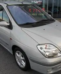 RENAULT Megane Scénic Evol. 1.6 16V cat Expression RENAULT Megane Scénic Evol. 1.6 16V cat Expression