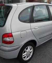 RENAULT Megane Scénic Evol. 1.6 16V cat Expression RENAULT Megane Scénic Evol. 1.6 16V cat Expression