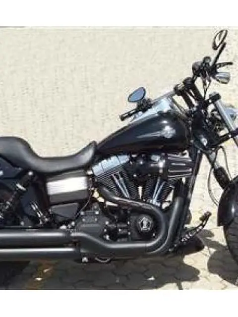 Davidson modello Dyna Fat Bob FXDF Dark Custom Davidson modello Dyna Fat Bob FXDF Dark Custom