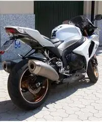 Suzuki gsxr 1000 k9 bianco grigio oro