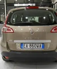 RENAULT Scenic X-Mod 1.5 dCi 110CV Dynamique RENAULT Scenic X-Mod 1.5 dCi 110CV Dynamique