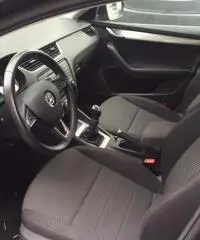 SKODA Octavia 1.6 TDI CR 105CV Wagon Ambition SKODA Octavia 1.6 TDI CR 105CV Wagon Ambition