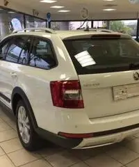 SKODA Octavia 2.0 TDI CR 4x4 DSG Wagon Scout