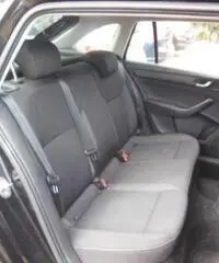 SKODA Rapid Spaceback 1.6 TDI CR 90 CV Executive SKODA Rapid Spaceback 1.6 TDI CR 90 CV Executive