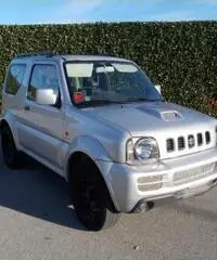 SUZUKI Jimny 1.5 DDiS cat 4WD JLX SUZUKI Jimny 1.5 DDiS cat 4WD JLX