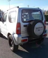 SUZUKI Jimny 1.5 DDiS cat 4WD JLX SUZUKI Jimny 1.5 DDiS cat 4WD JLX