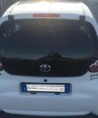 TOYOTA Aygo 1.0 12V VVT-i Connect Navi!