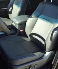 TOYOTA Land Cruiser 2.8 D4-D A/T 5 porte Style MY 16 AUTOCARRO NUOVO! TOYOTA Land Cruiser 2.8 D4-D A/T 5 porte Style MY 16 AUTOCARRO NUOVO!