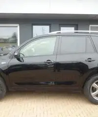 TOYOTA RAV 4 RAV4 2.2 D-4D 150 CV Lounge