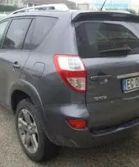 TOYOTA RAV 4 RAV4 Crossover 2.2 D-Cat A/T 150 CV Executive TOYOTA RAV 4 RAV4 Crossover 2.2 D-Cat A/T 150 CV Executive