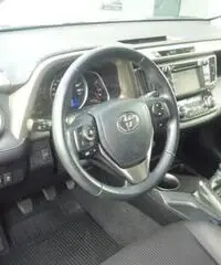 TOYOTA RAV 4 RAV4 2.0 D-4D 2WD STYLE TOYOTA RAV 4 RAV4 2.0 D-4D 2WD STYLE