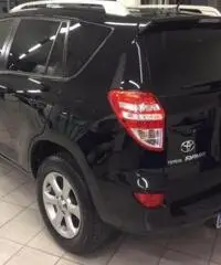 TOYOTA RAV 4 RAV4 2.2 D-4D 150 CV DPF Exclusive