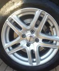 TOYOTA Yaris 1.4 D-4D DPF 5 porte Sol