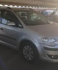 VOLKSWAGEN Touran 1.9 TDI 105CV DPF Conceptline