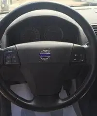 VOLVO C30 2.0 D Momentum VOLVO C30 2.0 D Momentum