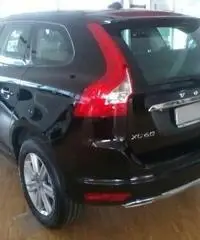 VOLVO XC60 D4 AWD Geartronic Business VOLVO XC60 D4 AWD Geartronic Business