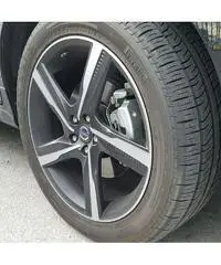 Volvo XC60 D4 AWD Geartronic R-design Kinetic - KM0 Volvo XC60 D4 AWD Geartronic R-design Kinetic - KM0