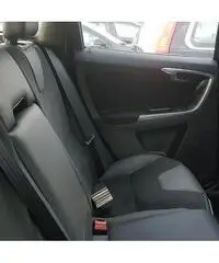 Volvo XC60 D4 AWD Geartronic R-design Kinetic - KM0 Volvo XC60 D4 AWD Geartronic R-design Kinetic - KM0