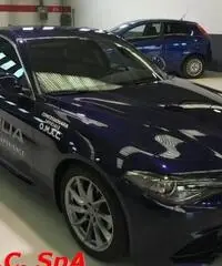 ALFA ROMEO Giulia 2.2 Turbodiesel 180 CV AT8 Super ALFA ROMEO Giulia 2.2 Turbodiesel 180 CV AT8 Super