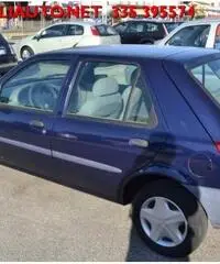 FORD Fiesta 1.2i 16V cat 5 porte Ghia NEOPATENTATI FORD Fiesta 1.2i 16V cat 5 porte Ghia NEOPATENTATI