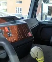 Altro Altro MERCEDES BENZ ACTROS 1831 Altro Altro MERCEDES BENZ ACTROS 1831