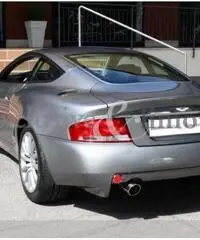 ASTON MARTIN V12 Vanquish Coupé