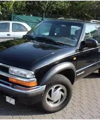 CHEVROLET Blazer 4.3 V6 5 porte 4WD LT CHEVROLET Blazer 4.3 V6 5 porte 4WD LT