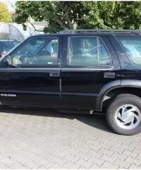 CHEVROLET Blazer 4.3 V6 5 porte 4WD LT CHEVROLET Blazer 4.3 V6 5 porte 4WD LT
