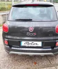 FIAT 500L 1.3 Multijet 95 CV Trekking FIAT 500L 1.3 Multijet 95 CV Trekking