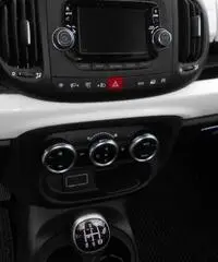 FIAT 500L 1.3 Multijet 95 CV Trekking FIAT 500L 1.3 Multijet 95 CV Trekking