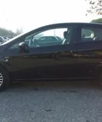 FIAT Grande Punto 1.3 MJT 75 CV 3 porte FIAT Grande Punto 1.3 MJT 75 CV 3 porte