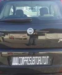 FIAT Grande Punto 1.3 MJT 75 CV 3 porte FIAT Grande Punto 1.3 MJT 75 CV 3 porte