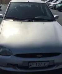 FORD Escort 1.6i 16V cat Station Wagon Ghia